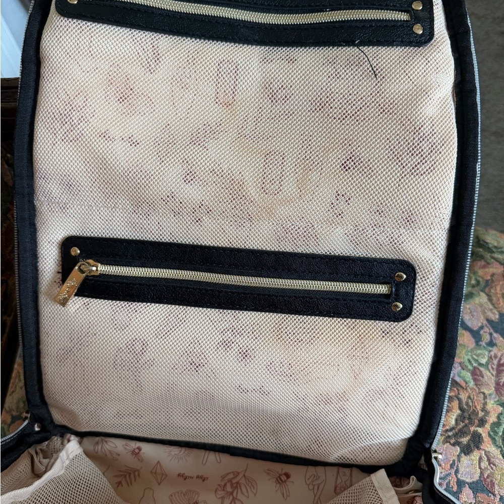 Itzy Ritzy Black and Gold Quilted Diaper Backpack - Picture 13 of 16